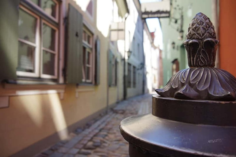 2.5-Hour Riga Cruiser Bike Tour - Along the Daugava toward an old port