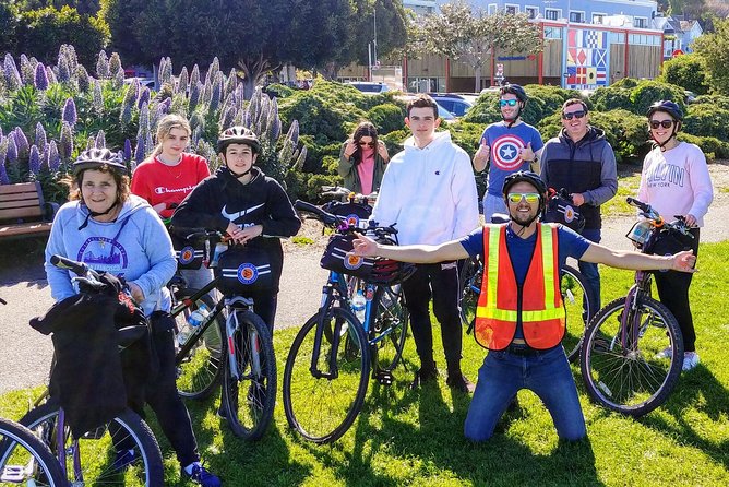 2-Day Alcatraz Visit + Golden Gate Bridge Bike Tour - Sausalito: lunch, strolling, and your return plan
