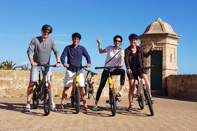 2 Hours E-Bike Tour in Palma - Palma in two hours, with the hills taken out of the equation