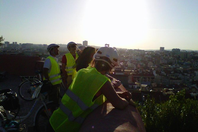 3-Hour Lisbon 7 Hills Electric Bike Tour - Castelo Views Without a Castle Admission