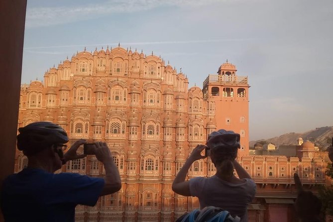 3-Hour Morning Bike Tour of Jaipur - Murti Kala Colony and the work of Jaipur artisans