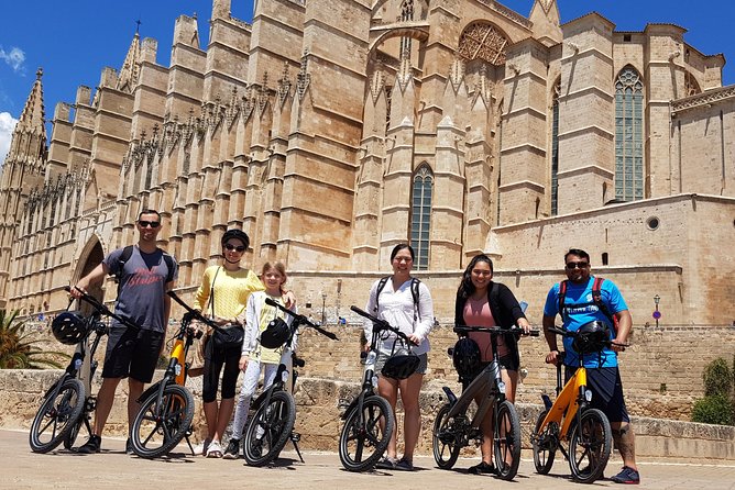 3 Hours E-Bike Tour in Palma - The Cathedral and Almudaina Palace