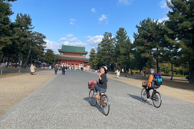 4.5-Hour Kyoto Bike Tour with Lunch and UNESCO Zen Temples - A practical way to see several sides of Kyoto