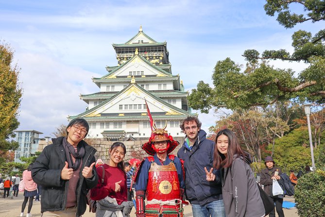 5-Hour Osaka Bike Tour to the Neighborhood of Osaka Castle - Lunch, green tea, and local food
