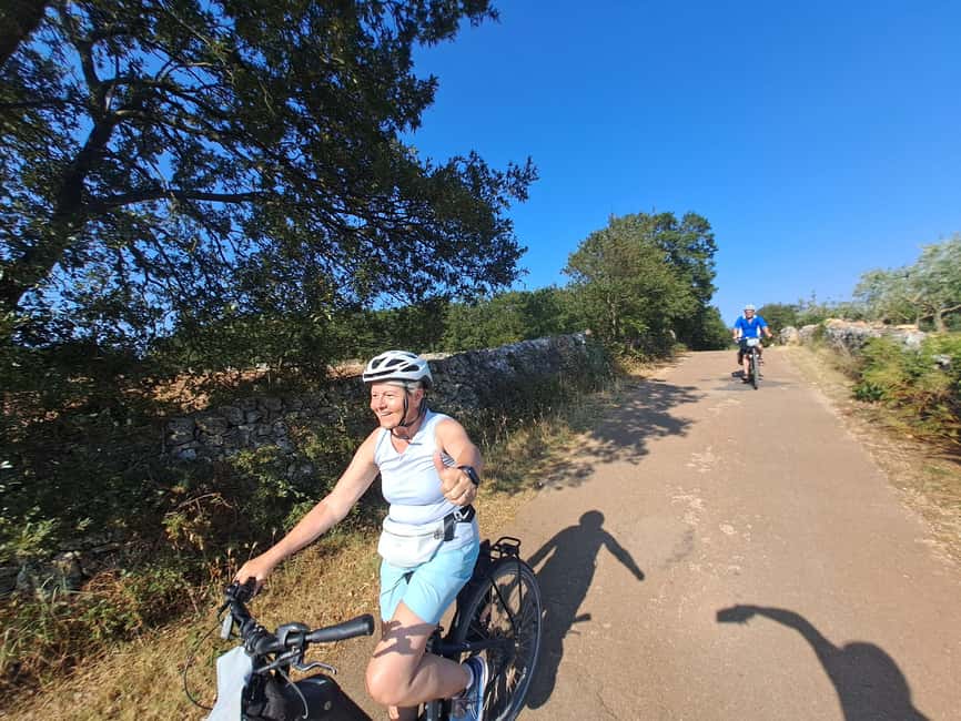 Alberobello: Guided e-bike tour + mill & donkey farm - Leaving Alberobello by e-bike