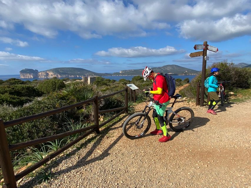 Alghero: E-bike tour inside the Natural Park of Porto Conte - Cala Bramassa, Lazzaretto, and Le Bombarde