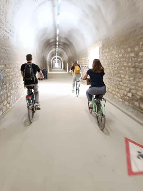 Alicante City Bike Tour. Only Small groups - El Postiguet Beach and the Mediterranean view