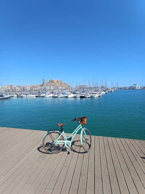 Alicante City Bike Tour. Only Small groups - What the guide adds to a short city tour
