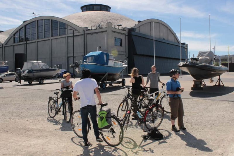 All inclusive Tallinn Food and Bike tour - Why cycling is a good way to meet Tallinn