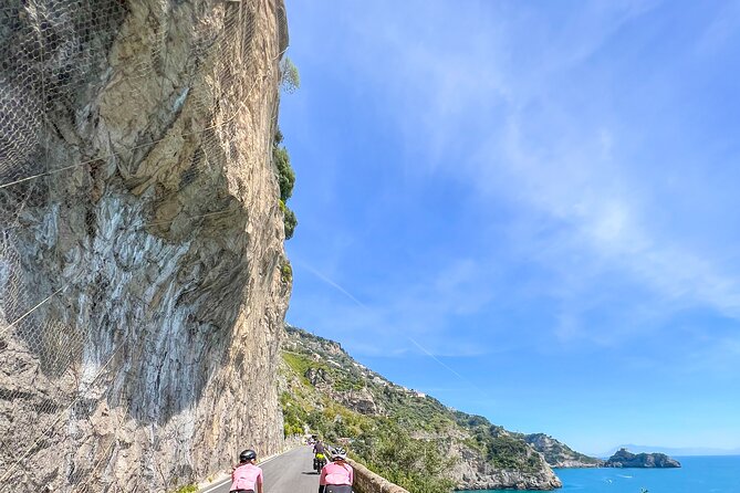 Amalfi coast: E-bike tour from Sorrento to Positano - SantAgata sui due Golfi and the changing views