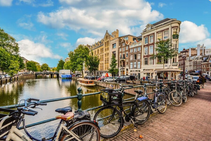 Amsterdam: 3-Hour Private Bike Tour of the City Center - A private guide makes the difference