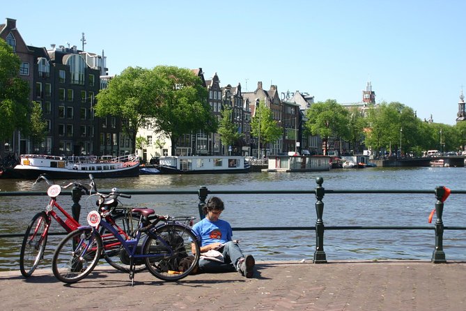 Amsterdam: Bike Rental - Why a bicycle fits Amsterdam so well