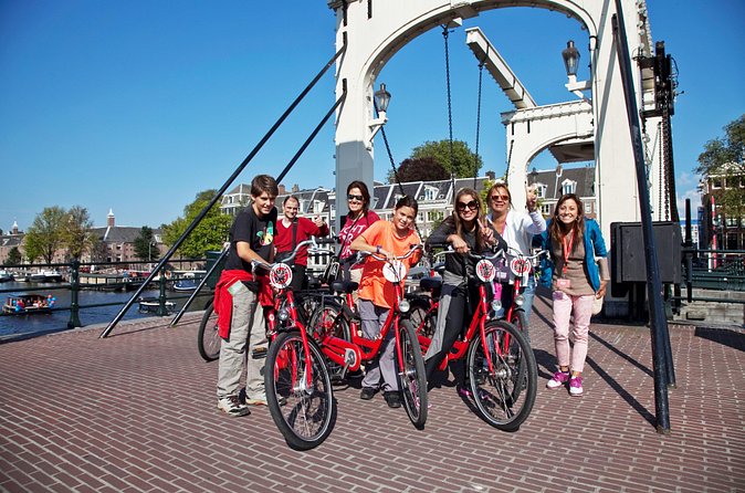 Amsterdam: Bike Rental - Learning the rules before entering city traffic