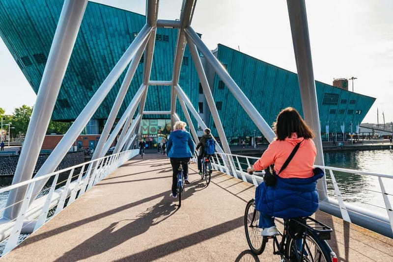 Amsterdam Bike Tour in Small Group + Optional Canal Cruise - A break before returning to the rental shop