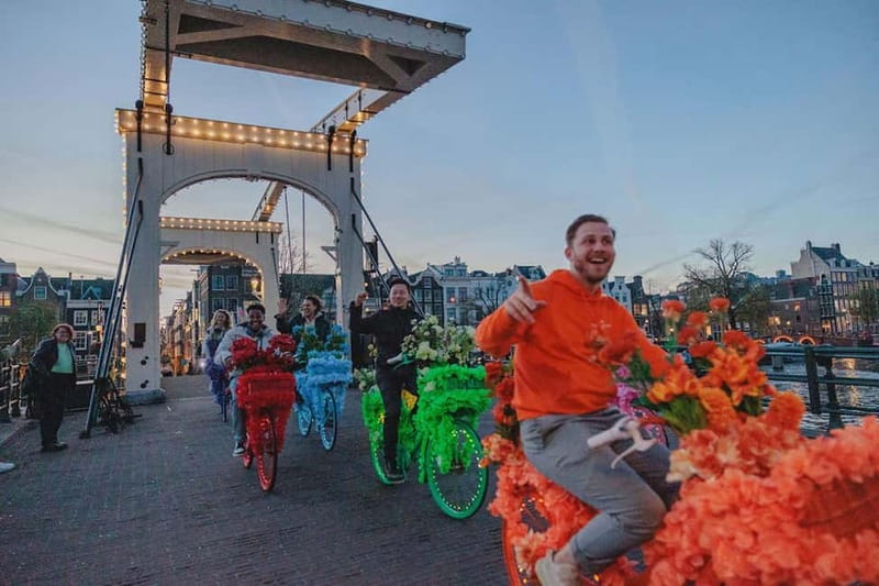 Amsterdam: City Centre, Guided Bike Tour on Flower Bikes - The canal belt and Nine Streets
