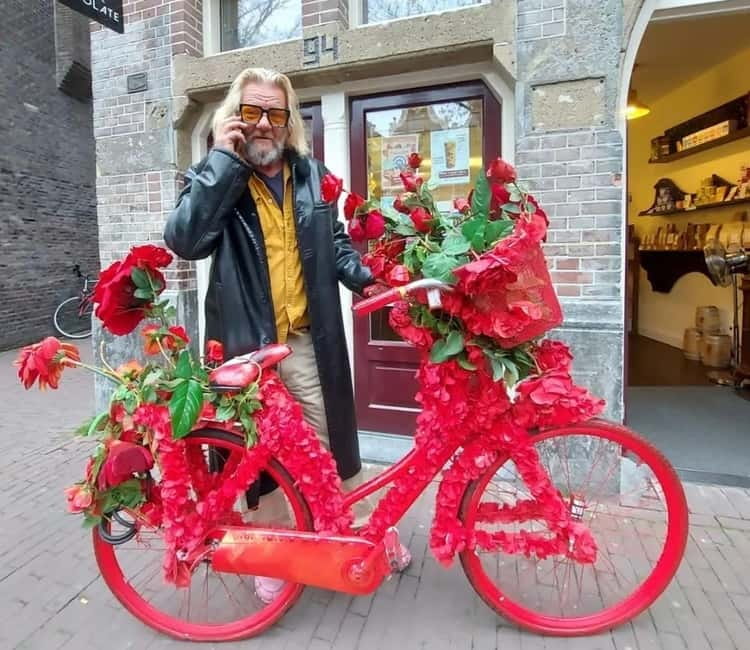 Amsterdam: City Centre, Guided Bike Tour on Flower Bikes - Starting near Central Station