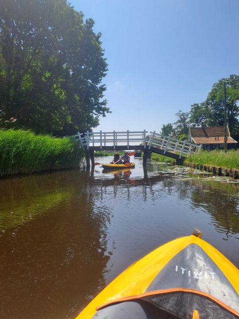 Amsterdam: Countryside Bike and Kayak Guided Tour - Two hours by kayak in Broek in Waterland