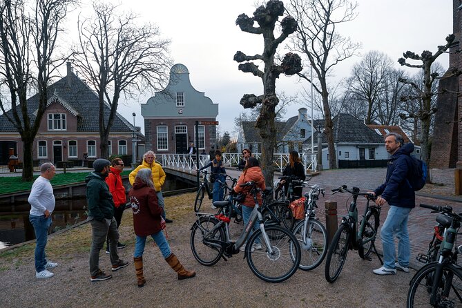 Amsterdam E Bike Tour to the Windmills of Zaanse Schans - Why this ride is different from a quick windmill visit