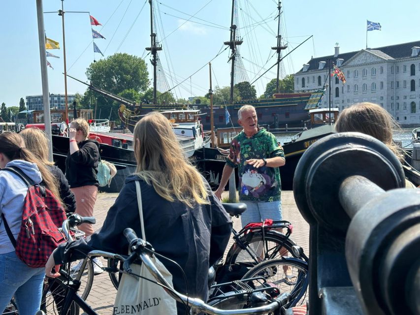 Amsterdam: Explore the City Highlights by Bike - Guides, group size, and the real pace