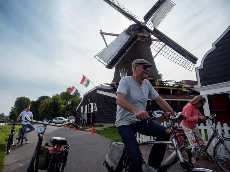 Amsterdam: Leisurely Windmill & Countryside Bike Ride - Why the five-minute ferry matters