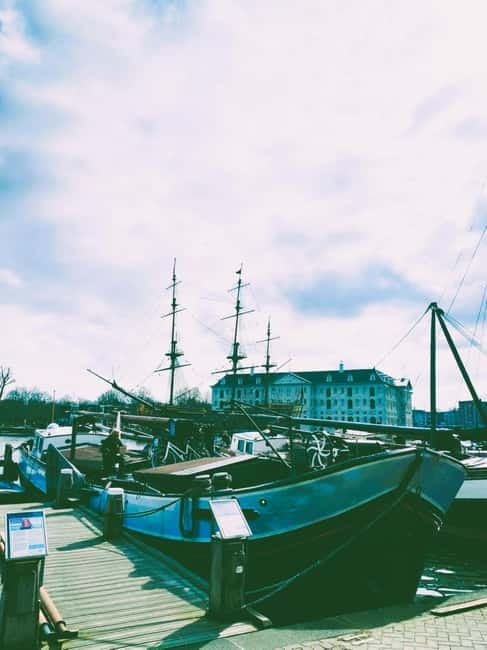 Amsterdam: Off the Beaten Path Bike Tour in French - Is $43 good value?