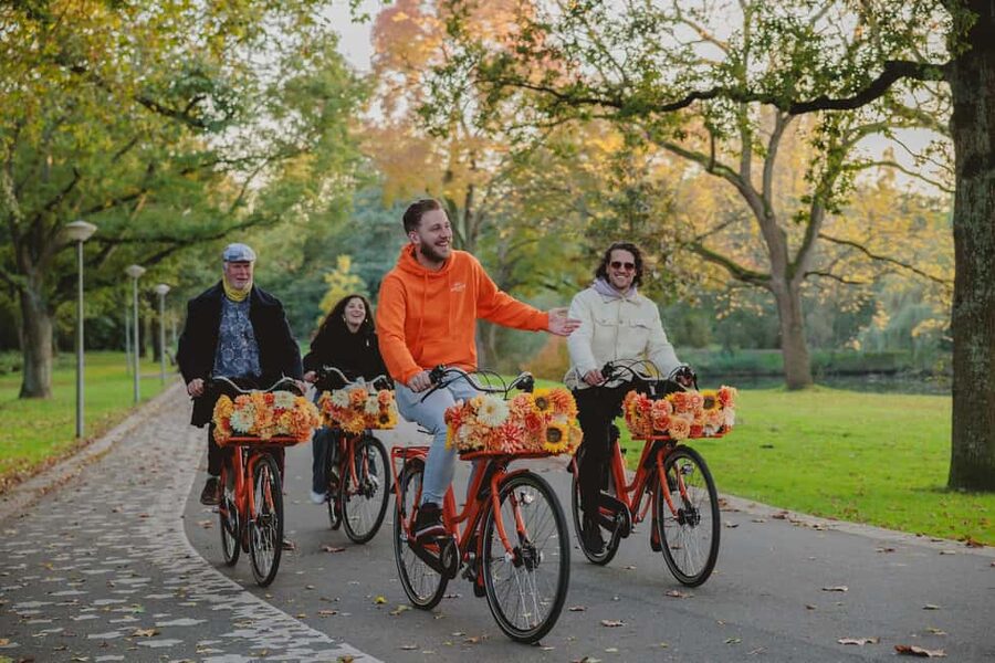 Amsterdam: Top Highlights Guided Bike Tour - Jordaan and the Anne Frank House