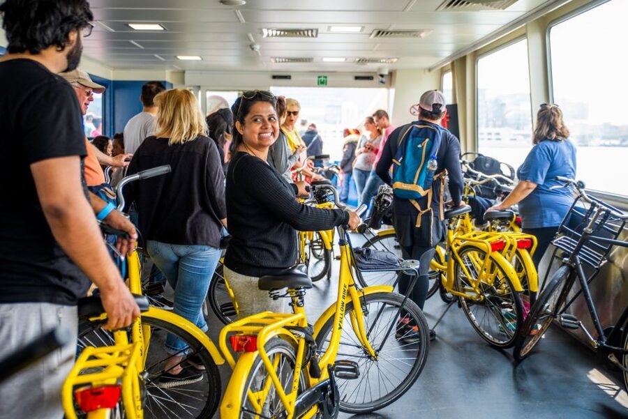 Amsterdam: Waterland District Countryside Villages Bike Tour - From Central Station to Waterland in 15 minutes