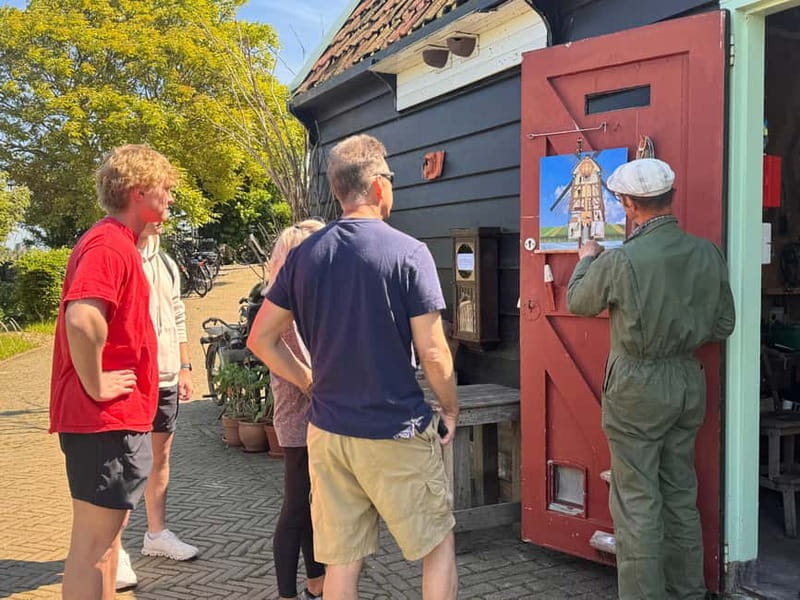 Amsterdam: Zaanse Schans Windmills & Zaandam E-Bike Tour - Who should book this e-bike tour?