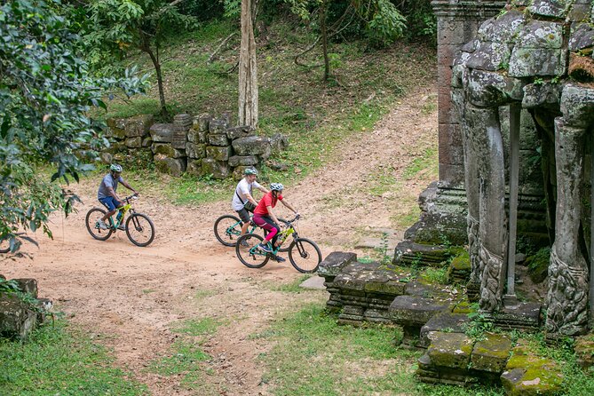 Angkor Sunrise Bike Tour / E-Bike or Tuk Tuk - The guides are a major part of the value