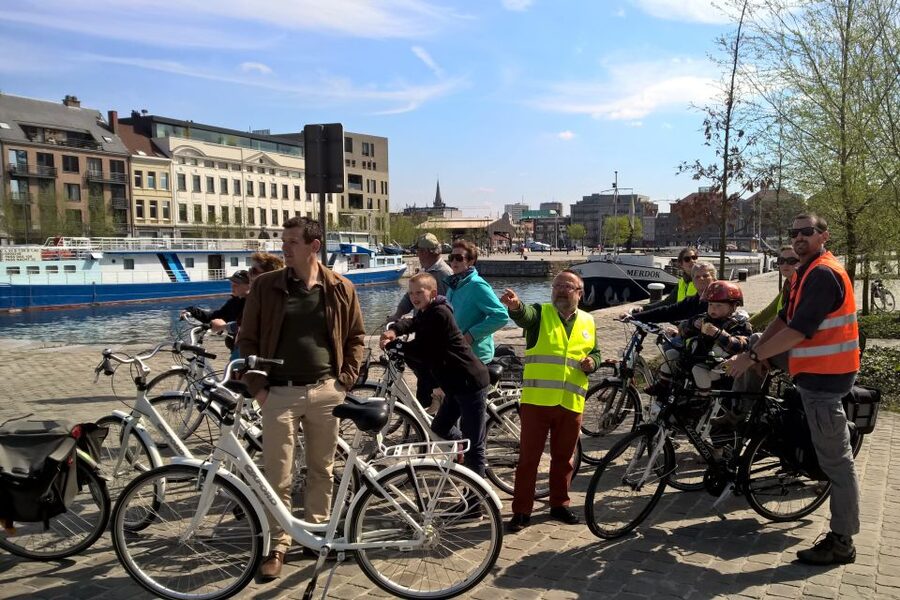 Antwerp: City Highlights Guided Bike Tour - Steen castle and the old port