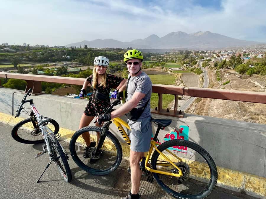 AREQUIPA BIKING CITY TOUR - The Cloisters of The Company and Arequipa’s stonework