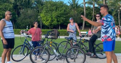 Art Deco, History and Crime Bike Tour with Design Enthusiast
