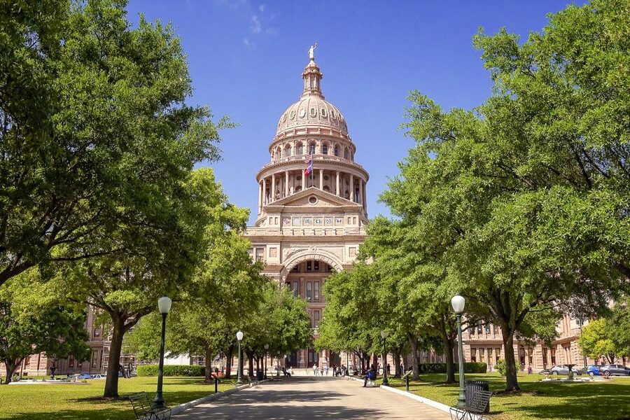 Austin: 2-Hour Sightseeing Bike Tour - The Congress Avenue Bridge and Austin’s bats
