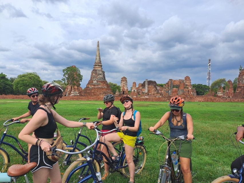 Ayutthaya City and Historical Park Bike Tour - Pom Phet fortress and the first look at the old capital