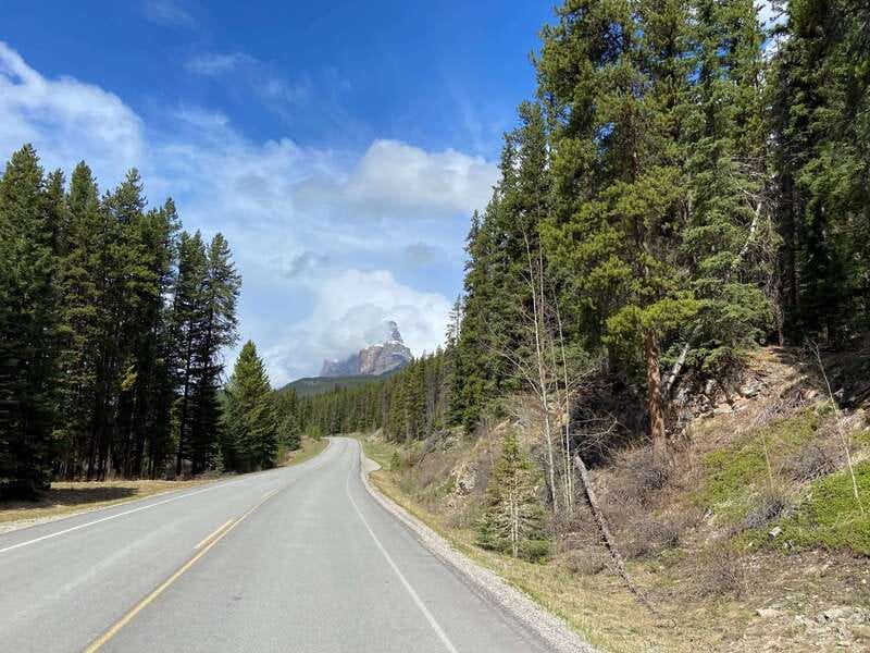 Banff: 4-Hour E-Bike and Walking Tour in Johnston Canyon - The Legacy Trail and Bow Valley Parkway