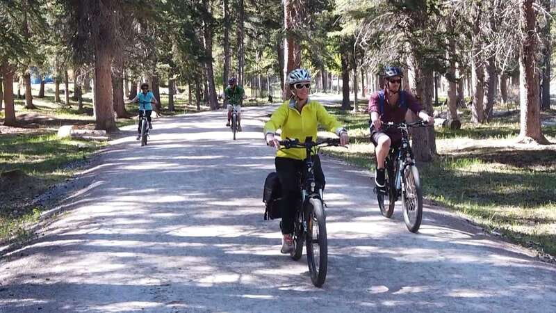Banff: Bow River E-Bike Tour and Sundance Canyon Hike - Getting comfortable on the e-bike