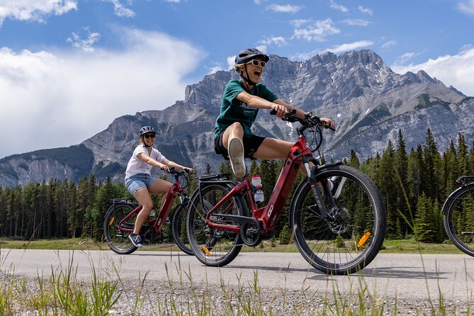 Banff Mountain Lakeside - E-bike Tour - Guides who shape the day