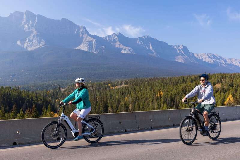 Banff: Mountain Lakeside Guided E-Bike Tour - A scenic circuit that makes good use of four hours