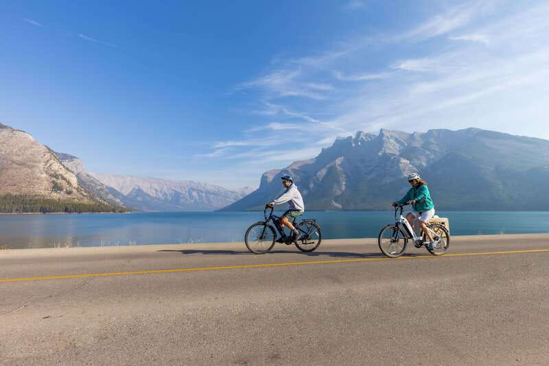 Banff: Mountain Lakeside Guided E-Bike Tour - Cascade Ponds and the foot of Cascade Mountain