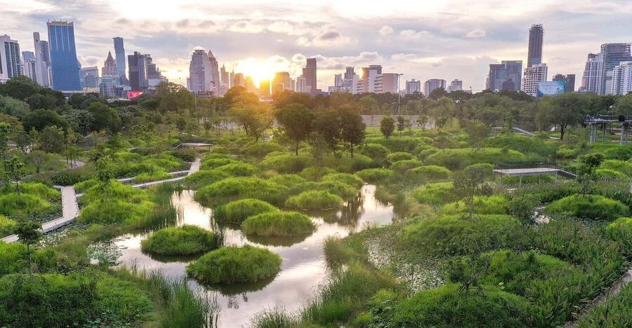 Bangkok Bicycle rental Benjakitti Park - Reaching Benjakitti Park and getting oriented