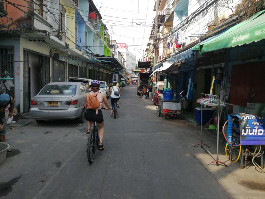 Bangkok: Bike and Canal Boat Tour with Lunch - ตลาดวัดกลาง market and the taste of everyday Bangkok