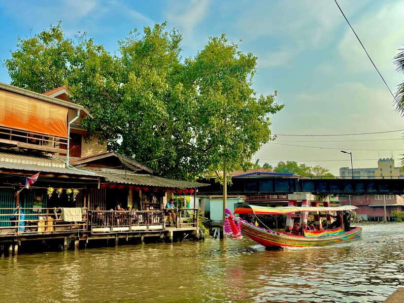 Bangkok: Bike, Boat & Food Tour in Thonburi - Temples around Wat Paknam and Wat Khun Chan