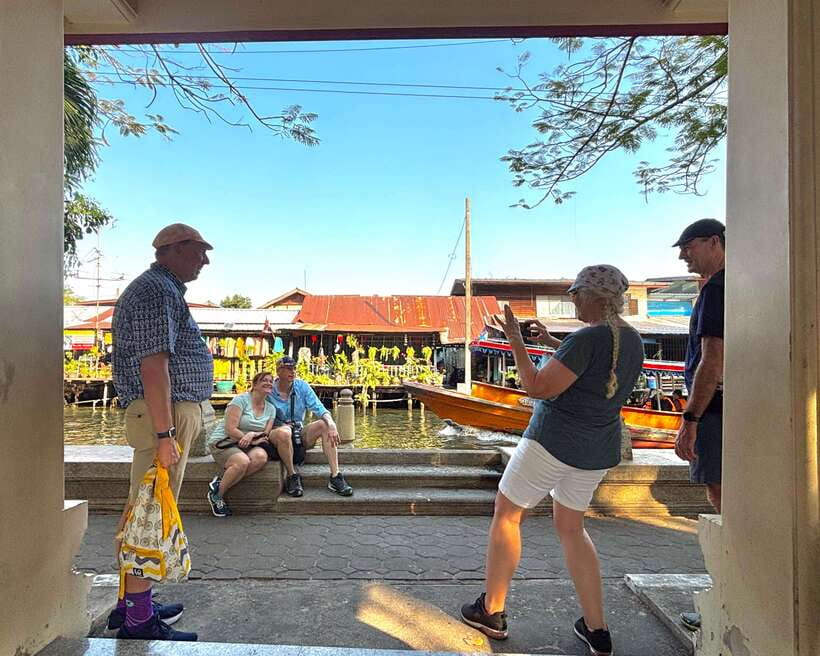Bangkok: Bike, Boat & Food Tour in Thonburi - Wat Nak Prok, Wutthakat, and the ride back