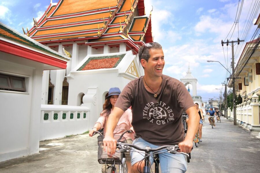 Bangkok Classical Bicycle Tour - A flower market stop and Thai snacks