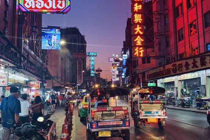 Bangkok Hidden Paths Night Biking Tour with Street-food Meal - How demanding is the cycling?