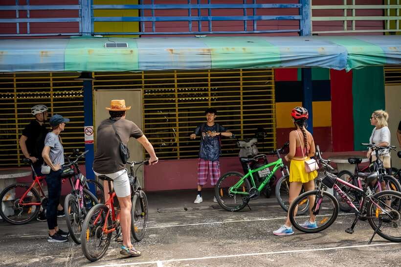 Bangkok: Must-Try Hidden Bike & Food Experience - One hour through canals and an old village