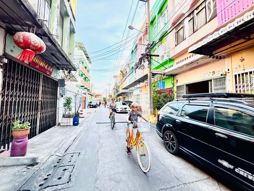Bangkok: Temples, Canals & Local Life Bike Tour - How difficult is the 15-kilometer ride?