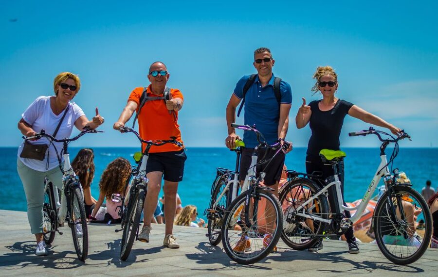 Barcelona: 4-Hour E-Bike Photography Tour - What four hours can really cover