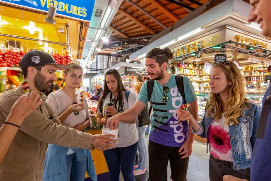 Barcelona: 4-Hour Off-the-Beaten-Track Small Group Bike Tour - Key things to know before you ride