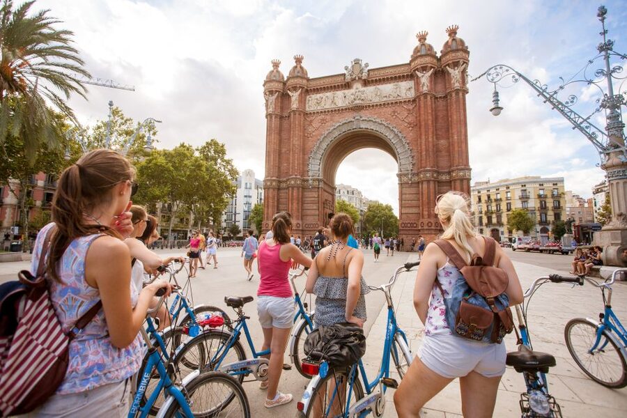 Barcelona Beach 3-Hour Bike Tour - Key points at a glance